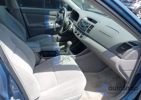 2004 Toyota Camry Le/Xle/Se from USA, damaged, VIN 4T1BE32K54U848525